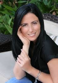 Denise Bourne's Instagram, Twitter & Facebook