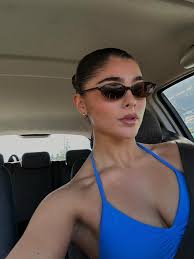 Niamh Barry (@niamhyybb) • Instagram photos and videos