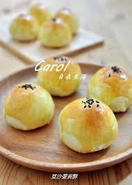 pin by lijun mo on 甜点 asian dessert recipe mooncake recipe puff pastry recipes