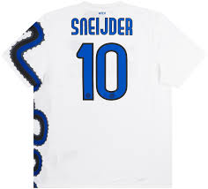 The period between 2000 and 2010 was by far the most successful decade of all time for inter milan, winning the. 2010 11 Inter Milan Away Shirt Sneijder 10 W Tags Xl Classic Retro Vintage Football Shirts