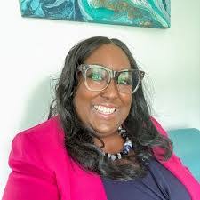 Edna Massey's Instagram, Twitter & Facebook