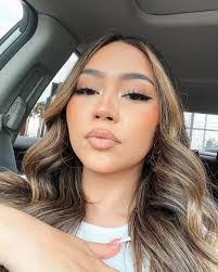 Isabell Chavez's Instagram, Twitter & Facebook