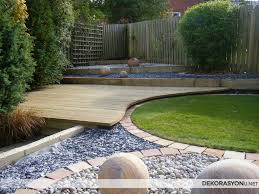 Cakilli Bahce Peyzaj Uygulamasi Ev Dekorasyonu