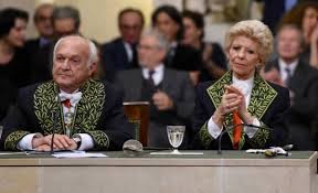 Pierre nora (born 17 november 1931) is a french historian elected to the académie française on 7 june 2001. Pierre Nora Contre Regards