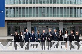 Review vivo y83 berdasarkan pengalaman pemakaian pribadi serta menguak kelebihan dan kekurangan hp ini. Vivo Dan Zeiss Siap Hadirkan Inovasi Baru Fotografi Ponsel