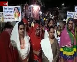 प्रदेश भर से आए किन्नरों ने निकाला कैंडल मार्च, निशा किन्नर के हत्यारों को  फांसी देने की मांग
