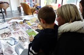 19les permanents garantissent le respect des droits des personnes confiées, en accord avec la charte des droits et libertés de la personne accueillie. Le Pass Age Un Lieu De Vie Pour Les Enfants Tombes Du Nid Gironde Fr