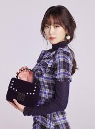 After the group disbanded in 2003, she attended dongduk women's university before breaking into acting in the 2006. Seo Hyun Jin Bio Wiki Net Worth Dating Boyfriend Age Height