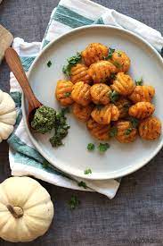 Schnelle knete aus dem thermomix. Verlockendes Kurbisgnocchi Feigen Honig Crumble Kochen Mit Dem Thermomix Rezepte Fur Kleine Kinder Rezepte Kurbis Gnocchi Rezept Kurbis Gnocchi