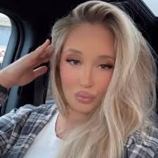 kelsey gadd (@xoitskelss)