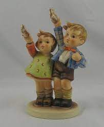 Hummel figurines remain extremely popular with collectors throughout the world. Pin On Hummel Kinder