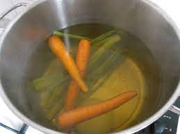 Ricette brodo per risotto con foto e procedimento. Risotto Con Fave E Pancetta Croccante Il Cuore In Pentola