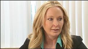 ZGVjNWZkZTBkMmNl.mp4