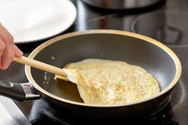 Cara mudah membuat crepes dengan teflon. Resep Crepes Teflon Yang Renyah Cara Membuatnya Gampang Banget