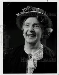 1964 Press Photo Character Actress Ruth McDevitt in a movie scene.