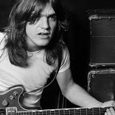 Le guitariste d'AC/DC Malcolm Young s'éteint à 64 ans