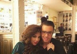 ينعاد على كل الناس بالصحة والبركة فصح. Ø´Ø§Ù‡Ø¯ ØµÙˆØ±Ø© Ø­Ù…ÙŠÙ…Ø© ØªØ¬Ù…Ø¹ Ù…ÙŠØ±ÙŠØ§Ù… ÙØ§Ø±Ø³ Ø¨ØµØ¯ÙŠÙ‚Ù‡Ø§ ÙˆØ§Ù„Ø¬Ù…Ù‡ÙˆØ± ÙŠØ³Ø£Ù„ Ø¹Ù† Ø²ÙˆØ¬Ù‡Ø§ Ø³Ù…Ø§ Ø§Ù„Ø¥Ø®Ø¨Ø§Ø±ÙŠØ©