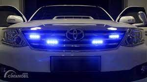 Jenis lampu yang ada di atas mobil polisi. Mengenal Jenis Dan Fungsi Lampu Rotator Di Indonesia