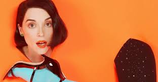 Escucha a St. Vincent cantar en japonés con “Power Corrupts”