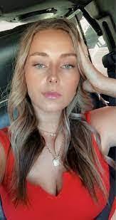 Bree Leigh's Instagram, Twitter & Facebook