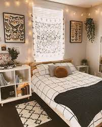 20 Diy Cozy Small Bedroom Decorating Ideas On Budget Cozybedroomideas Cozybedroom Bedroomdecor Tend Cozy Small Bedrooms Cozy Dorm Room Small Bedroom Decor By incorporating color, carefully curated art and furniture arrangements, you can maximize square footage and set the right atmosphere for.