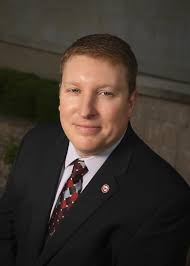 Mayor Brian Steele Stays