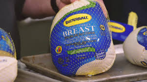 Cooking times for turkeys under 16 pounds are approximately 15 minutes per pound, while larger turkeys take approximately 12 minutes per pound. How Long Does It Take To Cook A 3lb Butterball Turkey Breast
