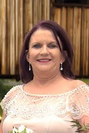 Jill Thompson's Instagram, Twitter & Facebook