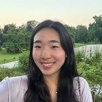 Ahna Kim's Instagram, Twitter & Facebook