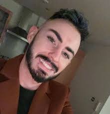 Charlie Mcneill's Instagram, Twitter & Facebook