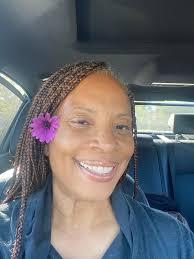 Hi all! I just wanted to introduce myself and share a photo I took. I've  been 6'1 since the 6th grade!! If I had a dollar for all the times I've been