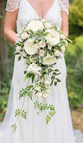 We did not find results for: 32 Chic Cascading Wedding Bouquets Martha Stewart