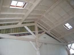 Preau Interieur Avec Tuile Transparent Construction Bois Escalier Bois Preau