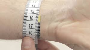Find the zero (0) on the measuring tape and note the number opposite it when the tape is looped around your wrist. How To Measure Your Wrist Size Properly Straps Bracelets Sizes Complete Guide The Slender Wrist Bracelet Sizes How To Measure Yourself Wrist