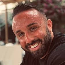 Marco Mazzarelli's Instagram, Twitter & Facebook