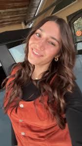 Grace Booth's Instagram, Twitter & Facebook