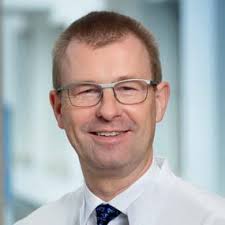 WAS BRAUCHEN WIR WIRKLICH?