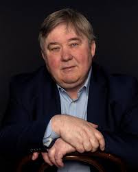 President Michael D Higgins apologises to Prof Louise Richardson for  'throwaway remark'