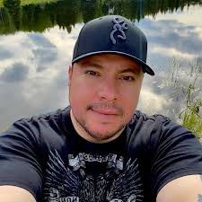 Dewayne Arnaz Ellison Sr.