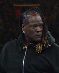 EMBARRASSING" Triple H experiences a shocking encounter with Ronda Rousey  Full Report link in comment 👇