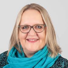 Eva Schaffer's Instagram, Twitter & Facebook