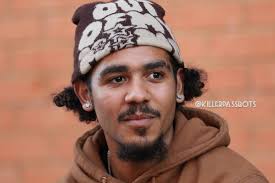 BPL PLAYER MONITOR #KillerPass Mochudi Centre Chiefs have held talks with  their former winger Ronald Fortune and contract will be signed tomorrow.  Dinho has just returned from America where he was studying