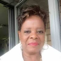 Claudia Sampson's Instagram, Twitter & Facebook