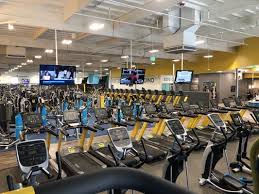 We welcome individuals of all fitness levels. Chuze Fitness Updated Covid 19 Hours Services 48 Photos 34 Reviews Gyms 1585 E Highland Ave San Bernardino Ca Phone Number Yelp