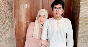 Simak profil nissa, yang merupakan vokalis dari grub musik sabyan gambus yang lulusan ototronik. Profil Ayus Sabyan Pria Yang Digosipkan Berselingkuh Dengan Nissa Sabyan