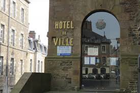 Découvrez nos offres d'emploi (cdi, cdd, stage) disponibles en ligne ou déposez une candidature spontanée. Fougeres Les Services De La Ville Reprennent Presque Normalement La Chronique Republicaine