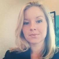 Elyse Powell's Instagram, Twitter & Facebook