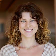 Katelyn Kruger's Instagram, Twitter & Facebook