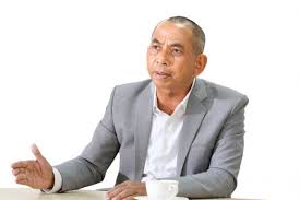 ต่อมา นายสนธิญาณ ผู้ก่อตั้งสถาบันทิศทางไทย พูดในรายการ สนธิญาณ ชัด ครบ จบ จริง ถึงการลาออกจากเนชั่น และการทำทีวีช่องใหม่ ระบุว่า ที่ผ่านมา. Inews