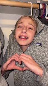 Elise Schafer's Instagram, Twitter & Facebook